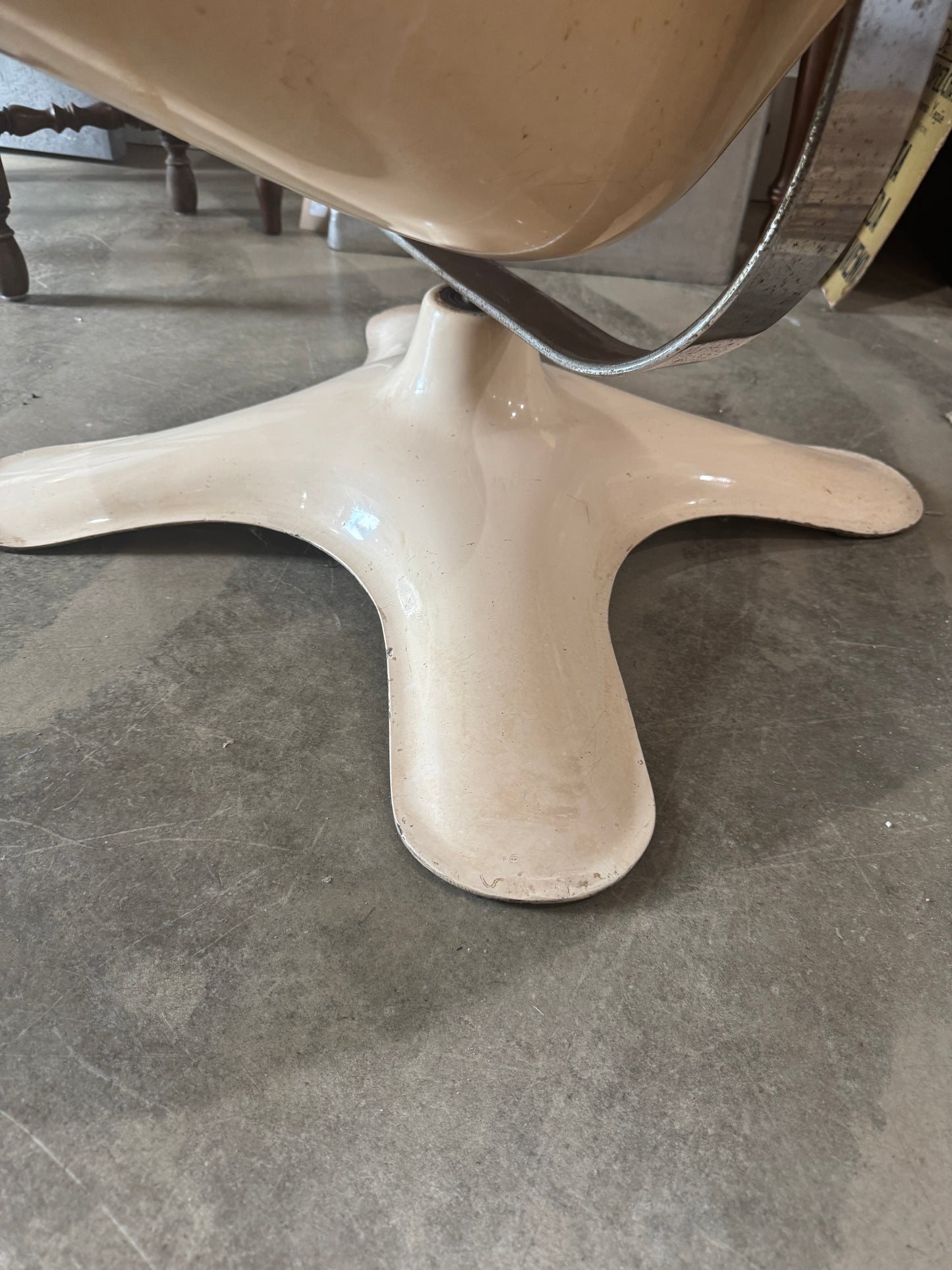 Vintage Yrjö Kukkapuro "Karuselli" Lounge Chair for Haimi Oy (1965 Edition) – Black Leather & Fiberglass