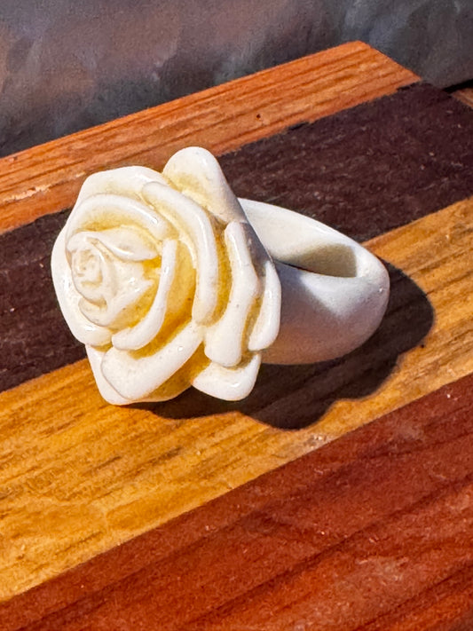 Vtg Carved Rose Ring CSBH