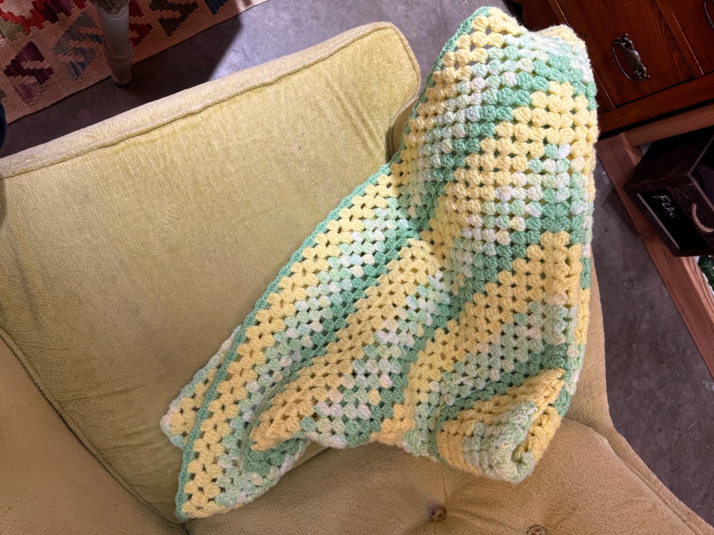 Baby yellow/green afghan csbh