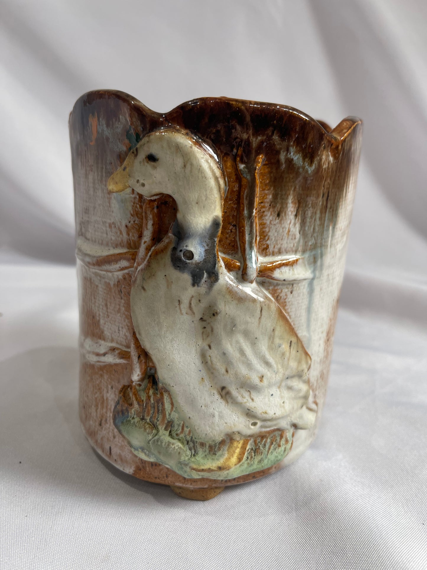 Vintage Handmade Ceramic Scalloped Goose Vase