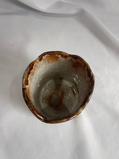 Vintage Handmade Ceramic Scalloped Goose Vase