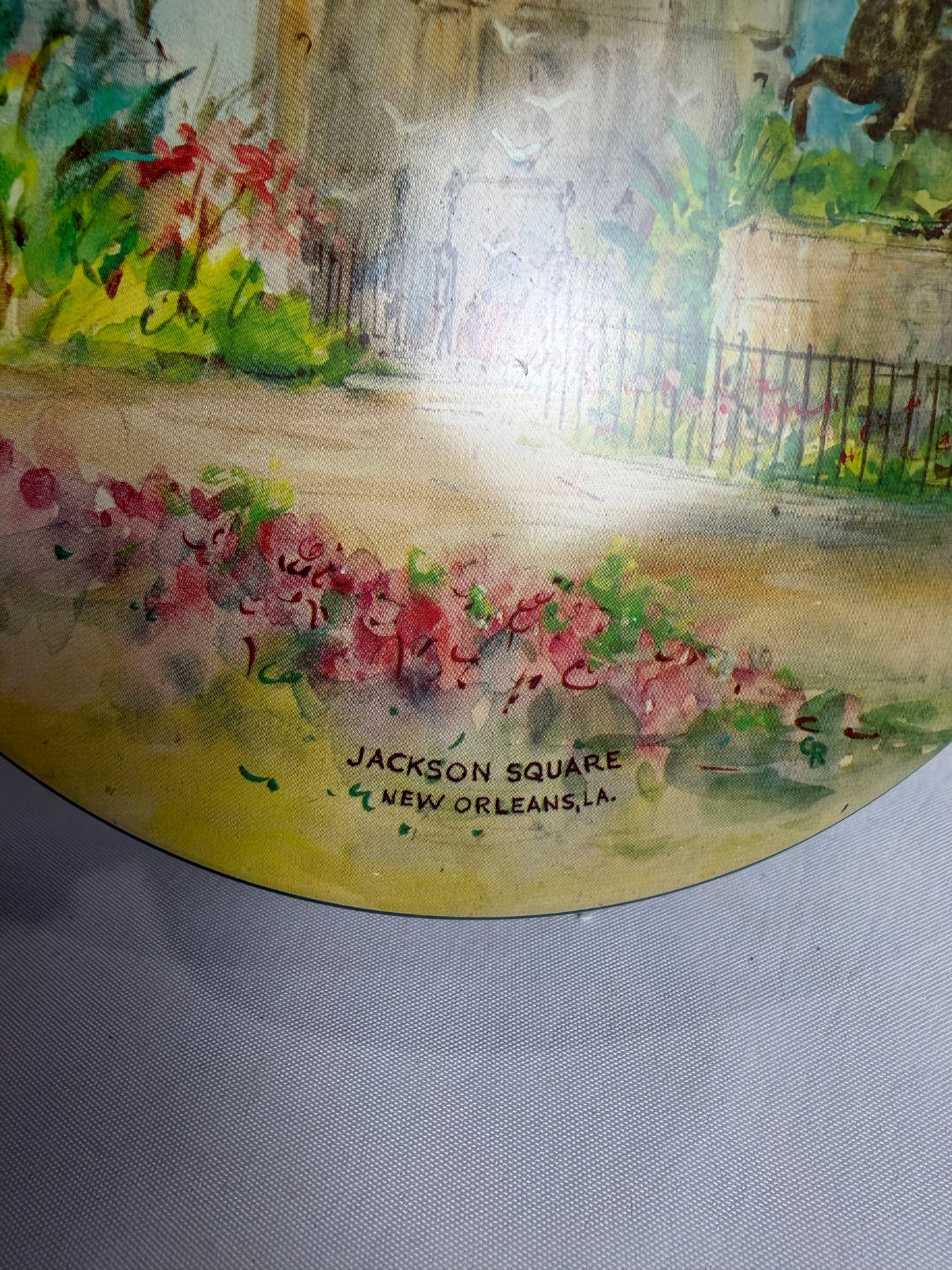 Vintage La Creole Sliced Fruit Cake Jackson Square New Orleans, LA tin CSHW