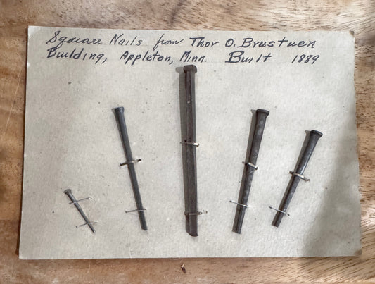 Antique Nails Brustuen Minnesota csbh