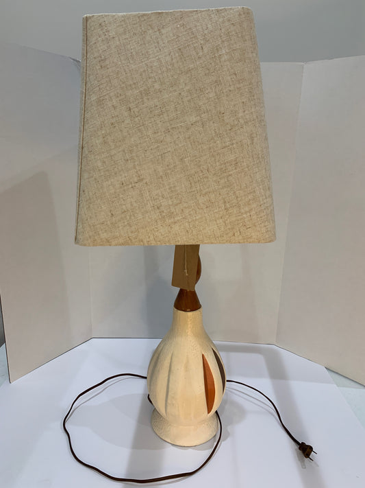 Beautiful Vintage MCM Wooden and Ceramic Lamp