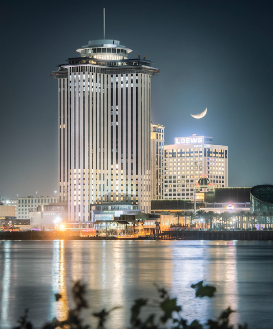 Crescent City, Crescent Moon