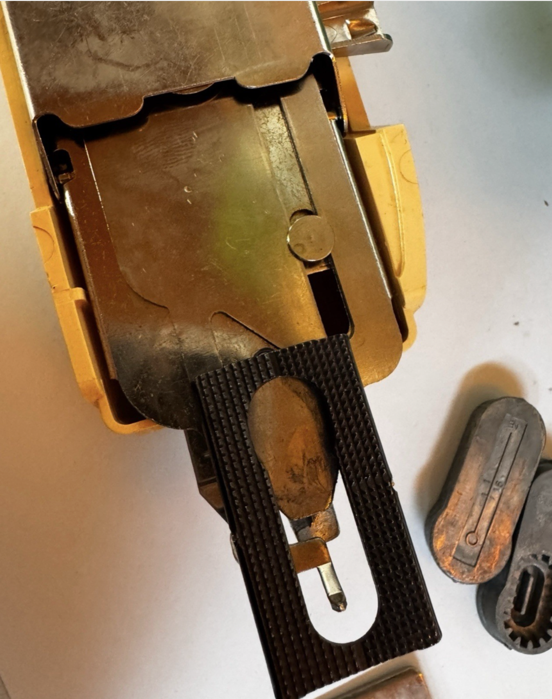 Vtg  Singer Buttonholer CSBH