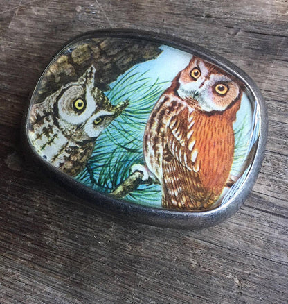 Belt buckle, bird