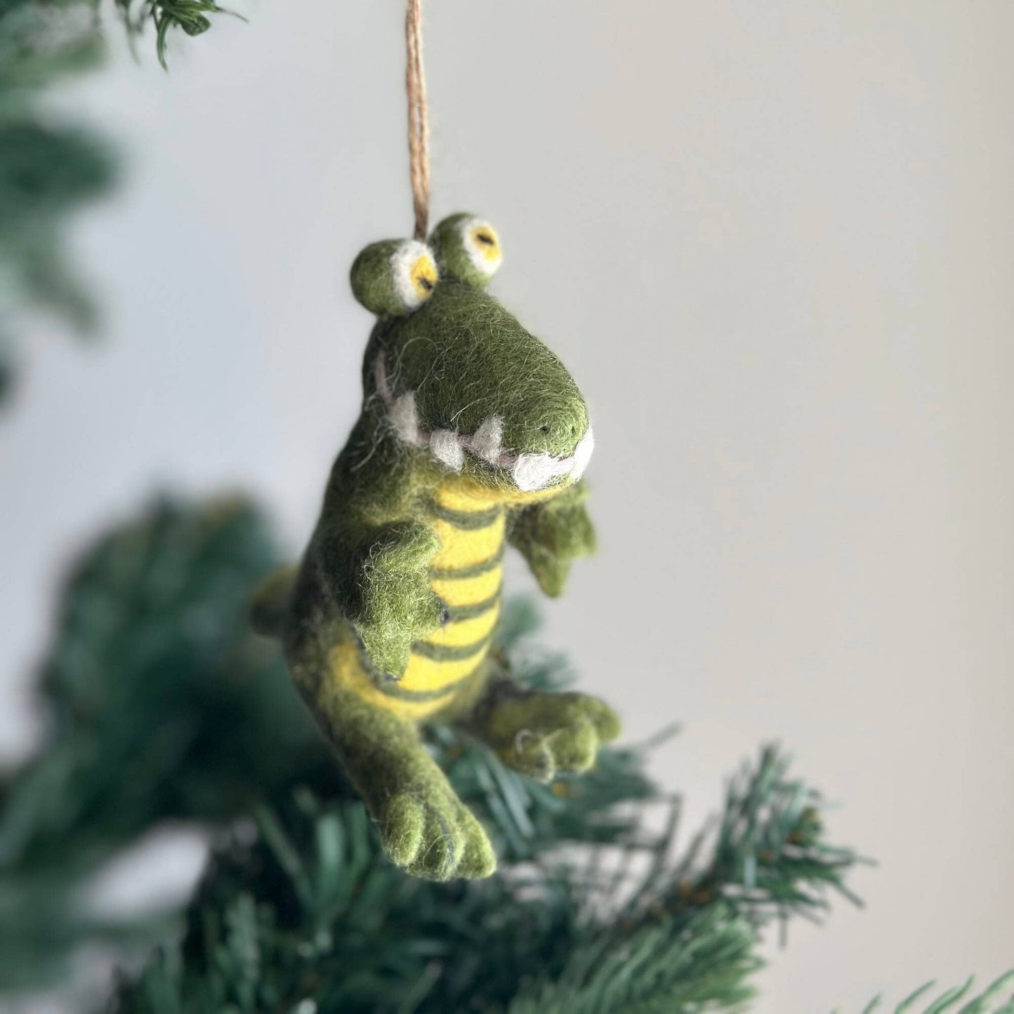 Felt Mini Sitting AlliGator Ornament