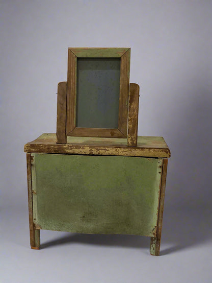 VTG  Doll Dresser Vanity