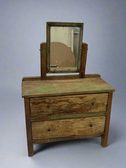 VTG  Doll Dresser Vanity