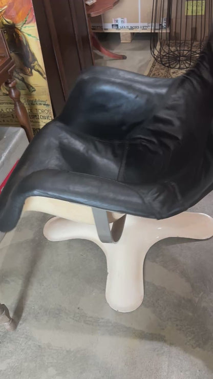 Vintage Yrjö Kukkapuro "Karuselli" Lounge Chair for Haimi Oy (1965 Edition) – Black Leather & Fiberglass