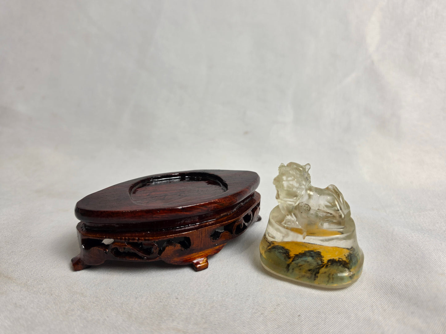 Vintage Chinese Reverse Painted Rock Crystal Snuff Bottle Set
