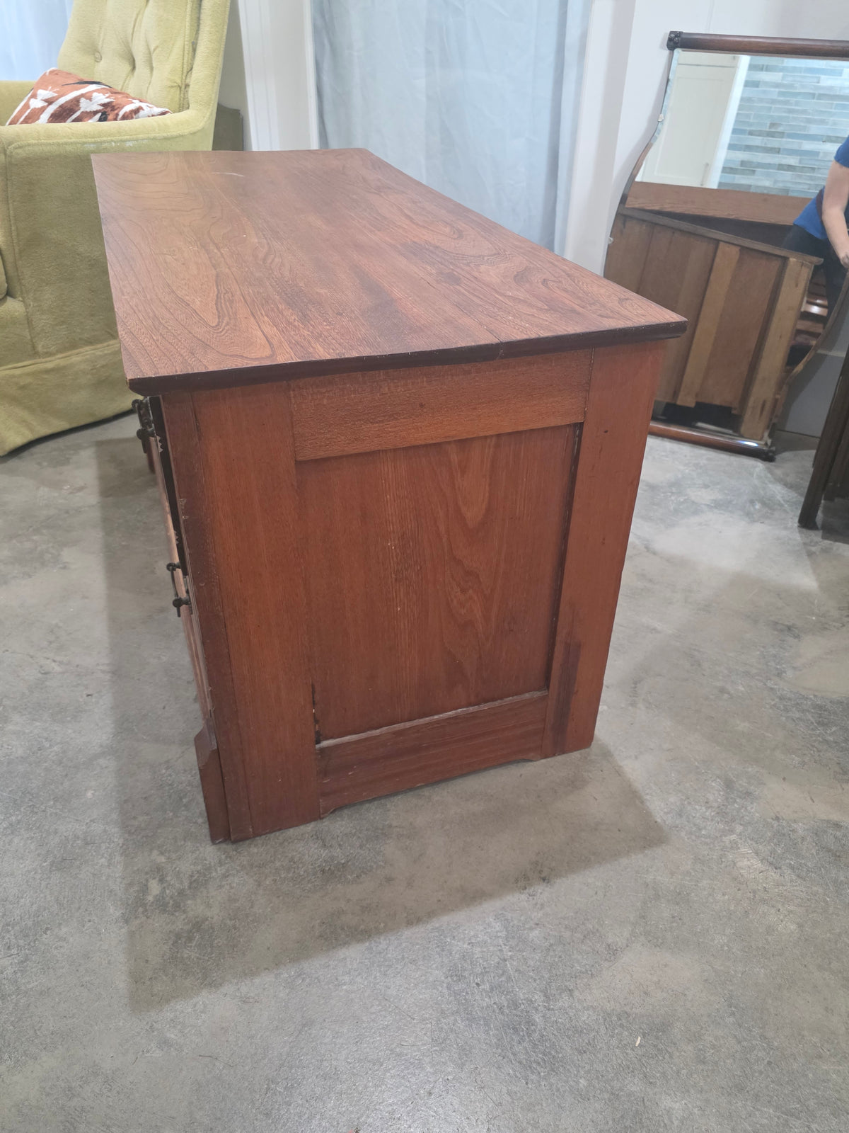 Vtg. Eastlake 2 Drawer Chest