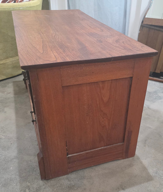 Vtg. Eastlake 2 Drawer Chest