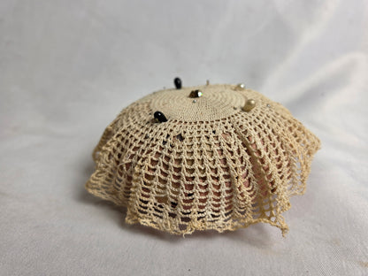 Vintage Needle Holder Pin Cushion CSHW