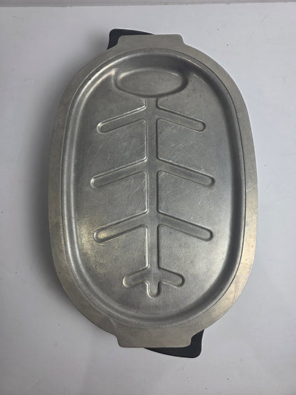 Vtg. Sizzling Server Plate w/ Handles/Base