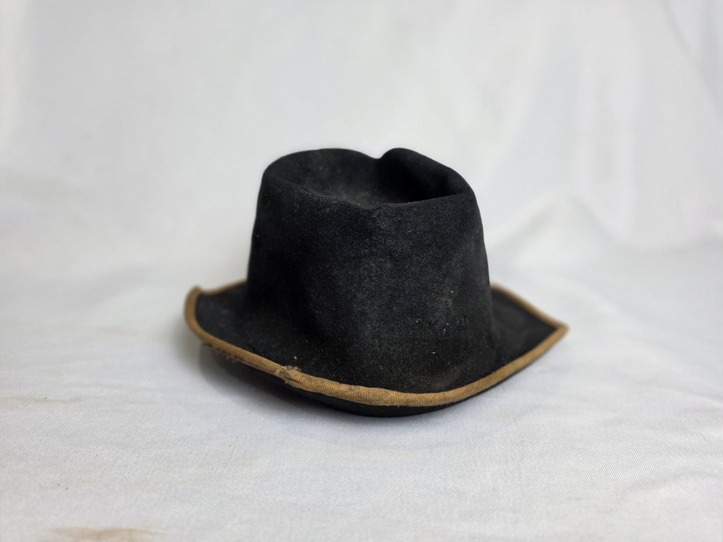 Vintage 1950s New Orleans Mardi Gras Hat CSHW