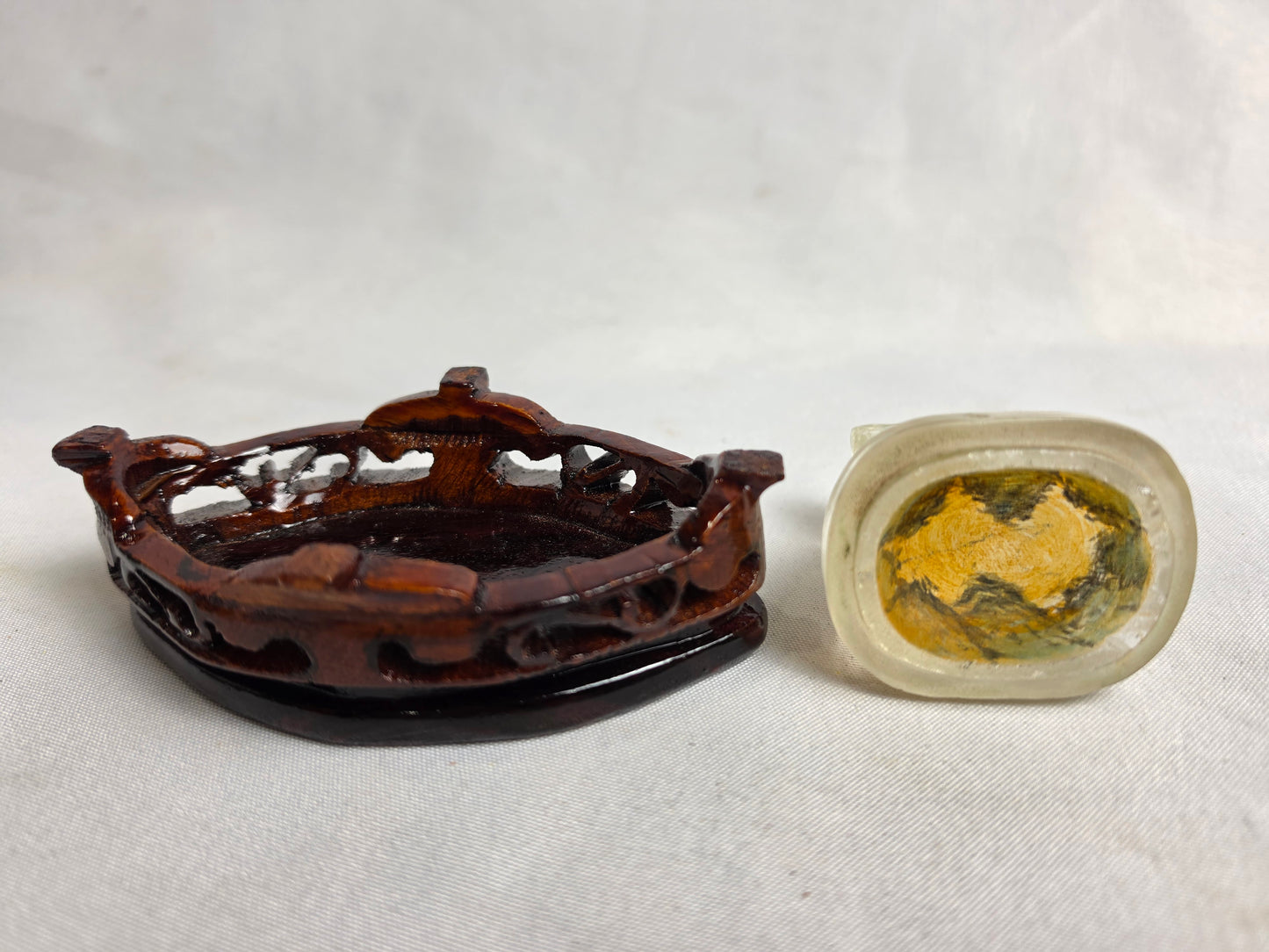 Vintage Chinese Reverse Painted Rock Crystal Snuff Bottle Set