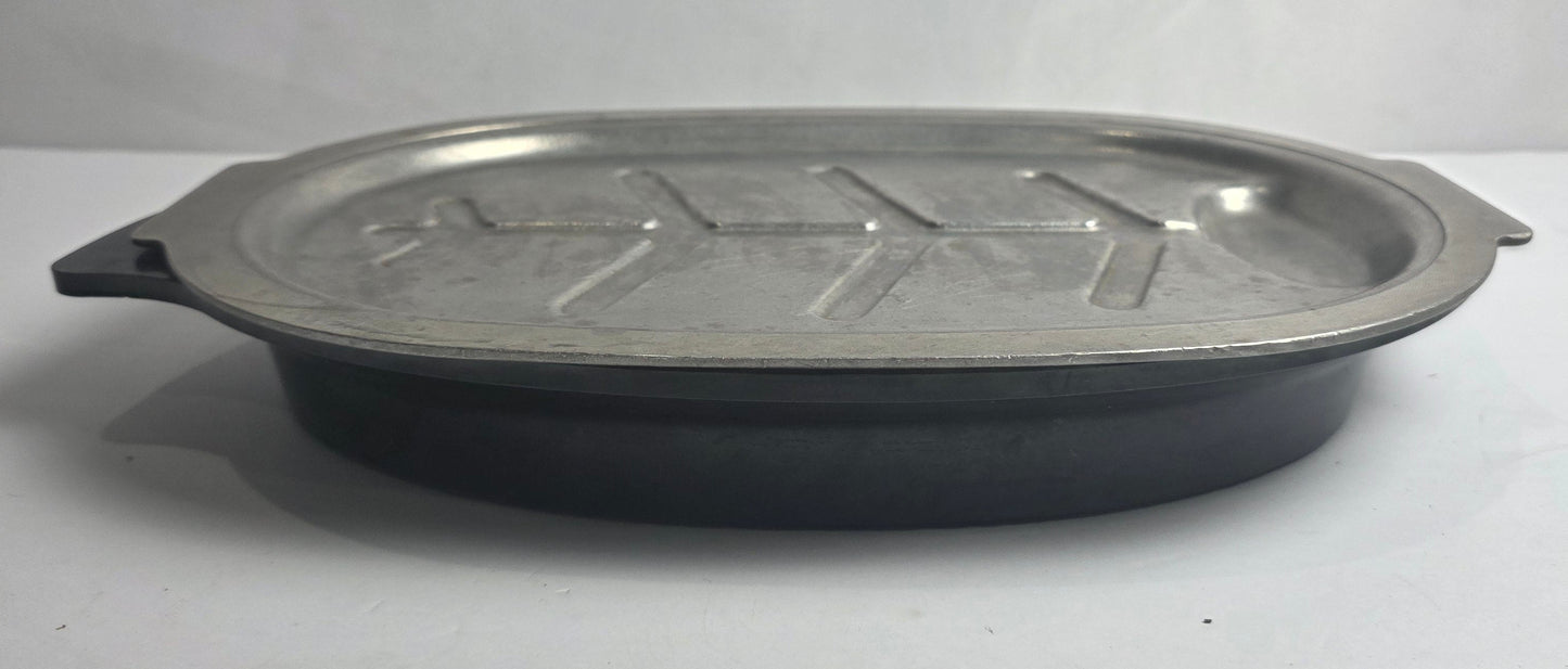 Vtg. Sizzling Server Plate w/ Handles/Base
