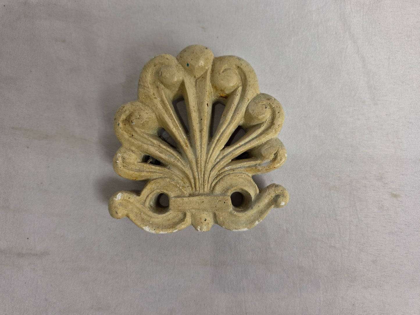 Vintage 1980s Shell Sconce CSHW