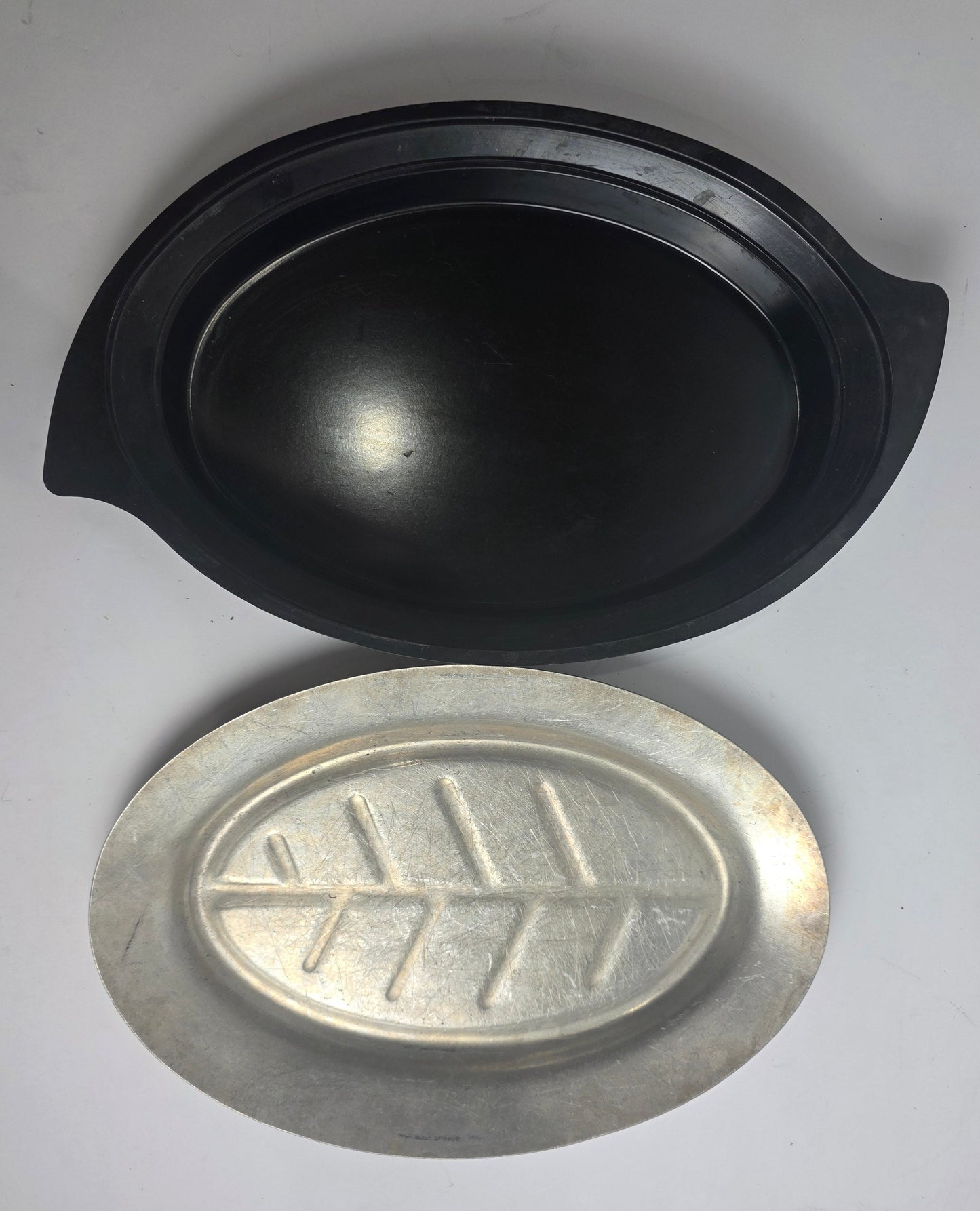 Vtg. Nordic Ware Sizzling Server Plate w/ Base