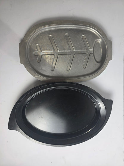 Vtg. Sizzling Server Plate w/ Handles/Base